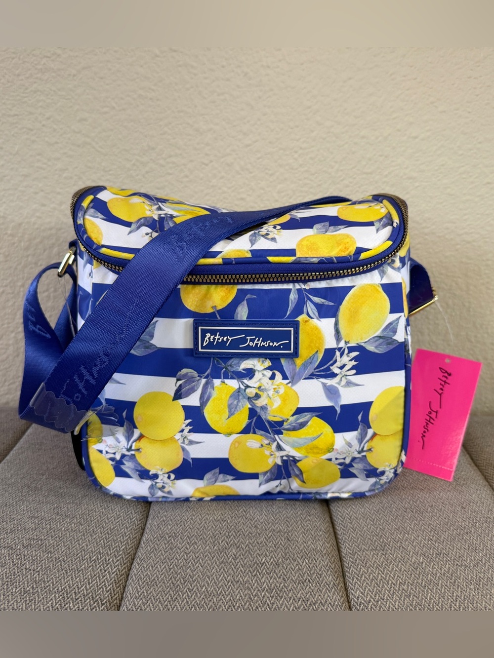 Betsey Johnson Insulted Lunch Tote, Lemon Print - Picture 15 of 15